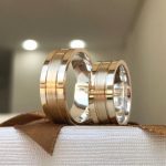 Par de Alianças de Moedas Antigas Reta 10MM dois Frisos Escovada Meio