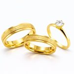 Par de Alianças Banhadas Reta 4MM Jateada