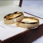 Unidade Aliança Moeda Antiga Abaulada 6MM Coração Vazado