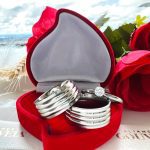 Par Aliança Aço Inoxidável Prata Abaulada 8MM 3 Frisos