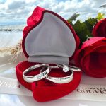 Par de Alianças Abaulada 4MM e Pedra