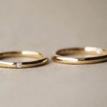 Par de Alianças de Moedas Antigas Abaulada 2MM + Pedra