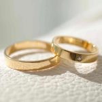 Par Alianças de Moedas Antiga Reta 4MM e Pedra