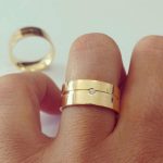 Par Alianças de Moedas Antiga Reta 7MM Friso no Meio e Pedra