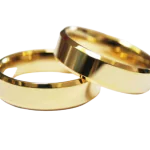 Par Alianças de Ouro 18K 6MM de Largura Chanfrada 9 Gramas de Ouro