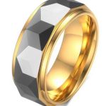 Par de Alianças Tungstenio Facetada Prata - Dourada